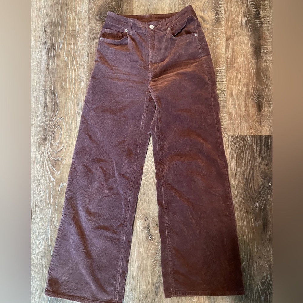 Brown H&M corduroys!